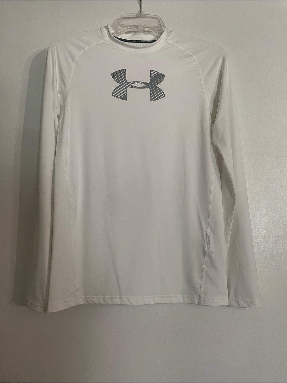 Under Armour Youth XL White Long Sleeve Performance Tee with Gray Logo